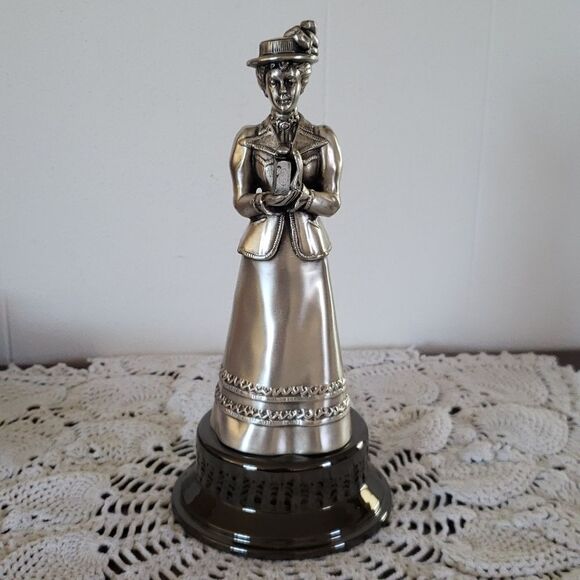 Vtg 1984-85 Avon's Very Best Award for Sales Volume Pewter Mrs PFE Albee Statue - Picture 1 of 8
